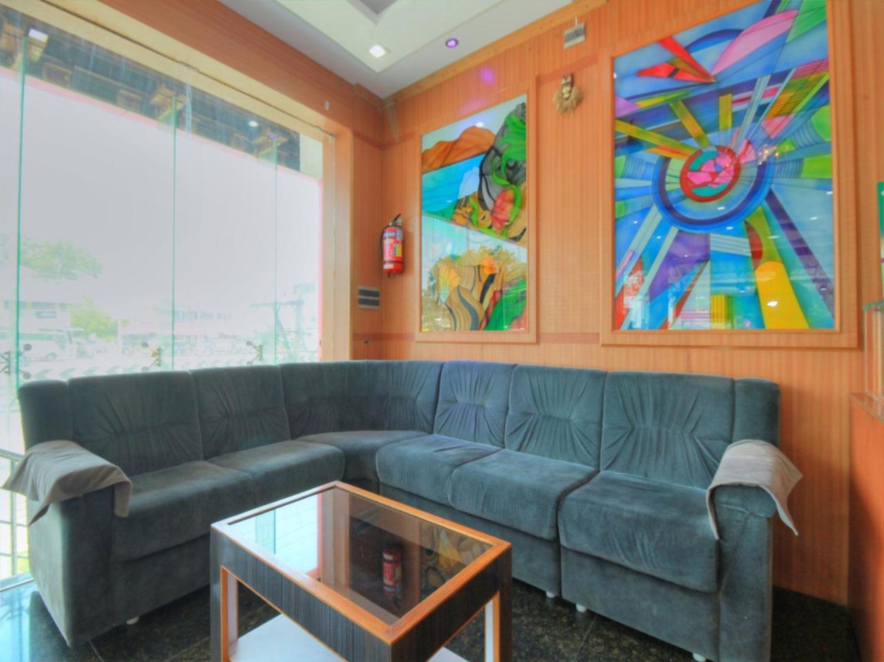 Oyo 15948 Hotel Srees Tiruchirappalli Luaran gambar